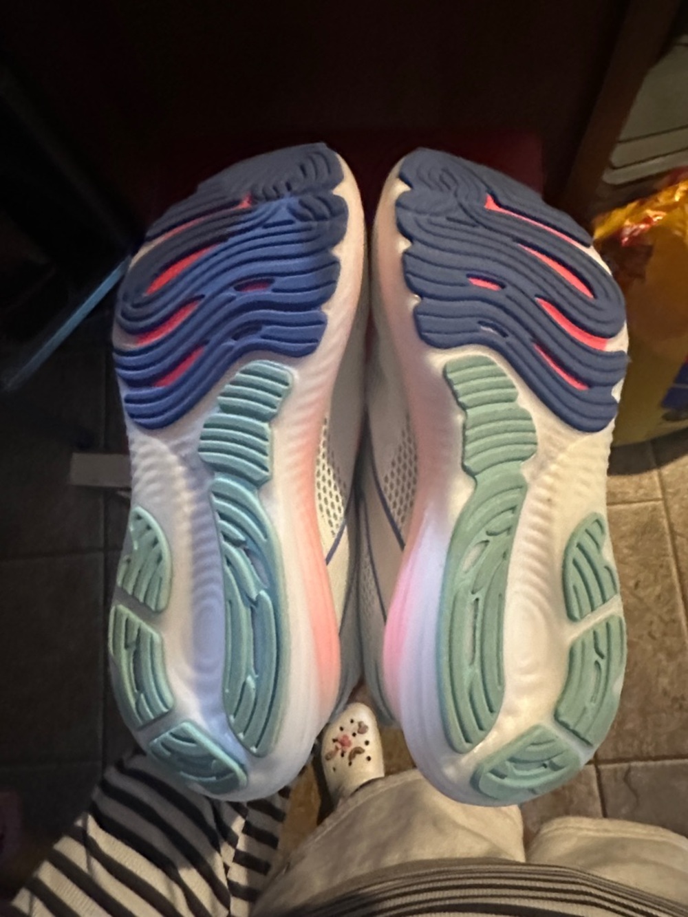 Brooks Women's White and Mint Lightweight Running Sneakers Brooks Glycerin - Picture 4 of 5